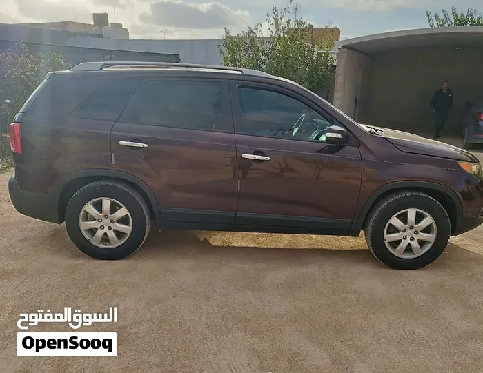 Kia Sorento 2012 photo 2