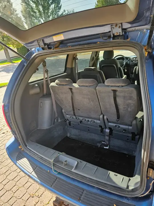 Dodge Caravan 2007 photo 2