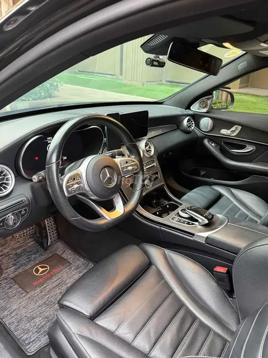 Mercedes-Benz C-Class 2019 photo 4