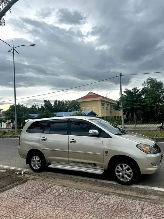 Toyota Innova 2008 photo 3