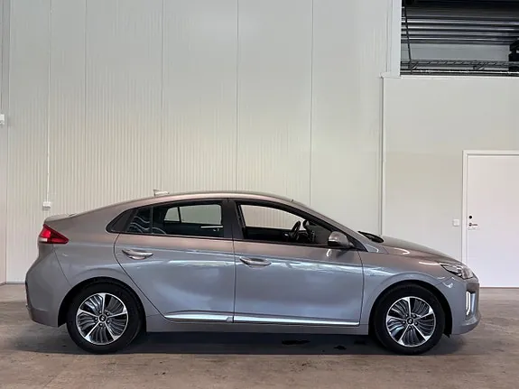 Hyundai Ioniq 2020 photo 2