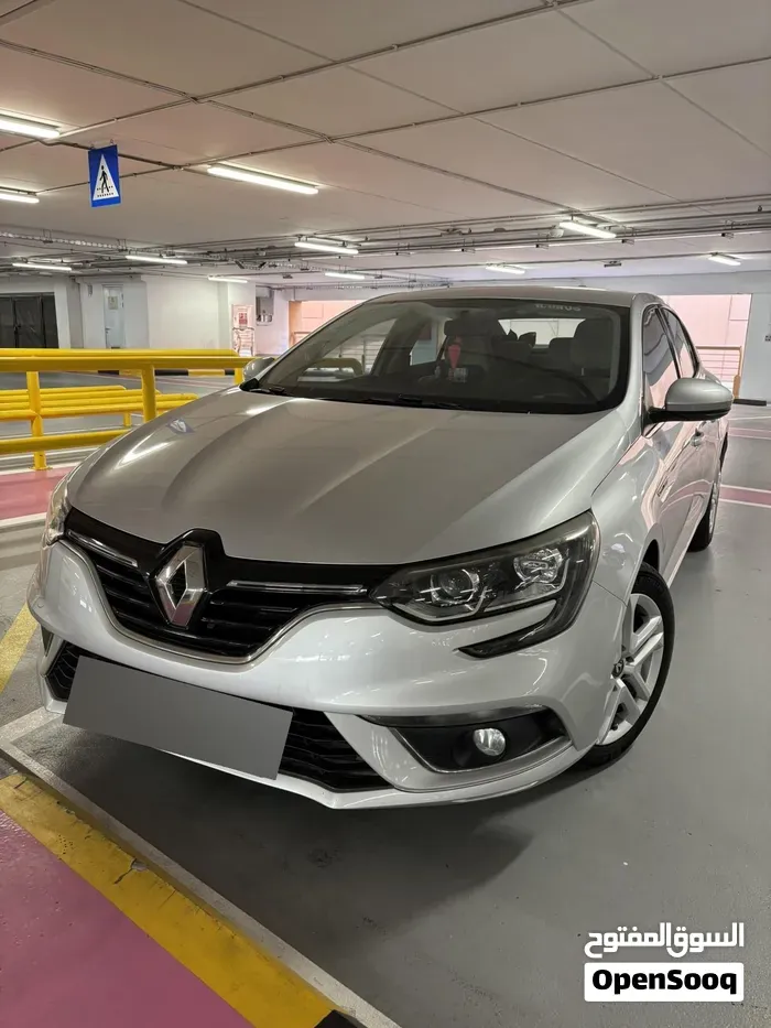 Renault Megane 2019 photo 3