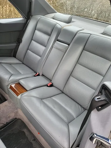 Mercedes-Benz E-Class 1992 photo 5