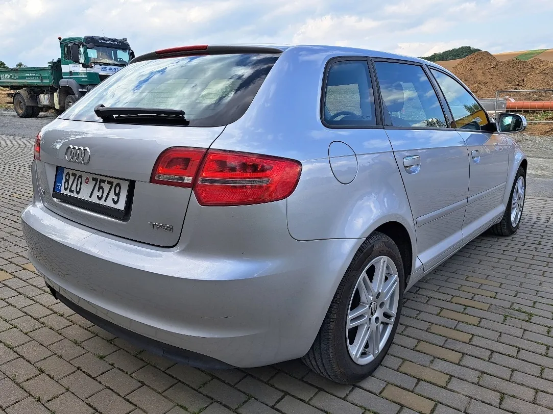 Audi A3 2012 photo 2