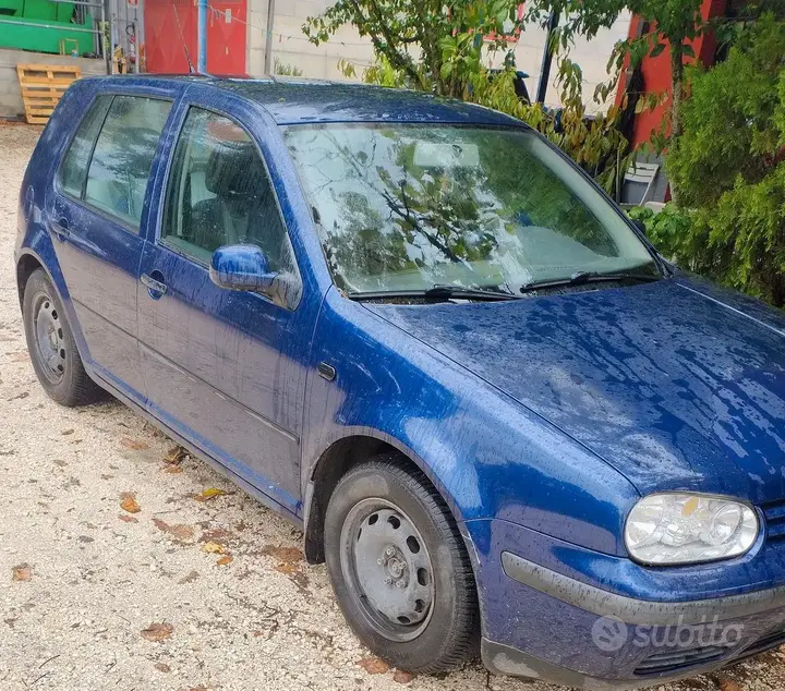 Volkswagen Golf 2001 photo 2