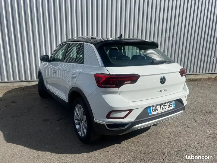 Volkswagen T-Roc 2023 photo 4