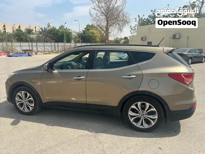 Hyundai Santa Fe 2014 photo 2