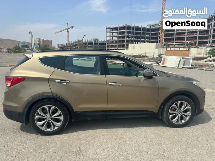 Hyundai Santa Fe 2014 photo 3
