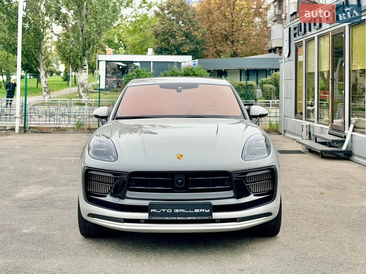 Porsche Macan 2023 photo 2