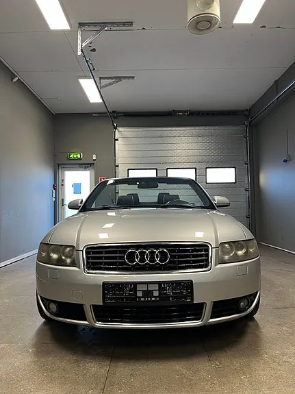Audi A4 2004 photo 4