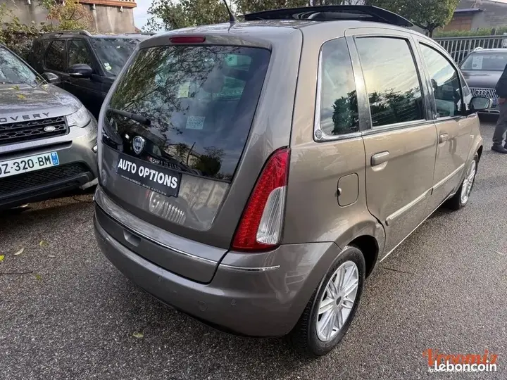 Lancia Musa 2008 photo 3