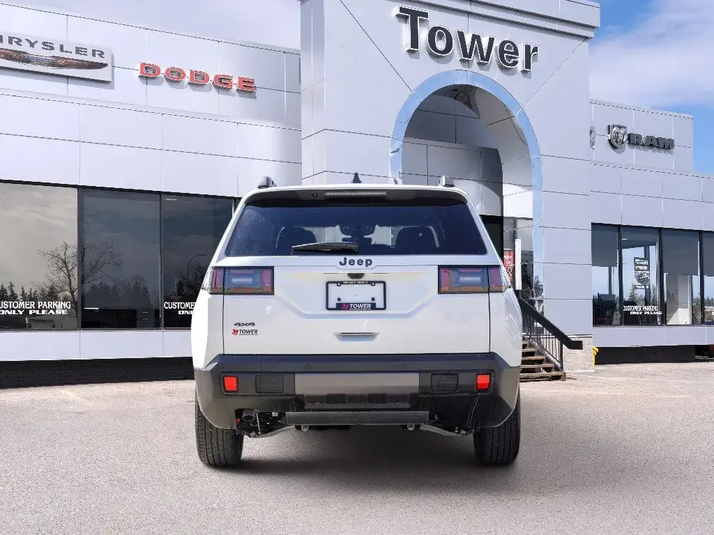 Jeep Cherokee 2026 photo 4