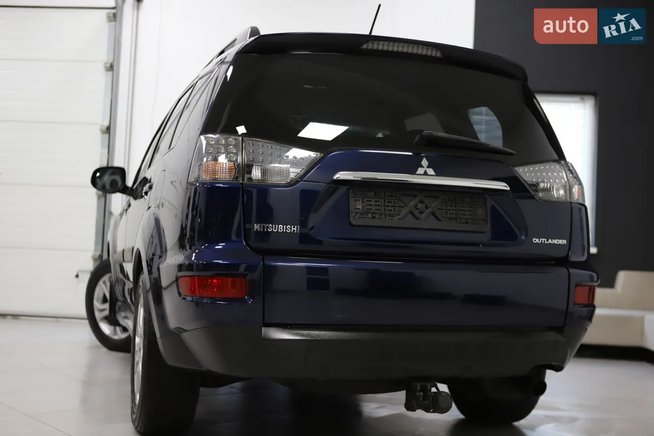 Mitsubishi Outlander 2012 photo 5