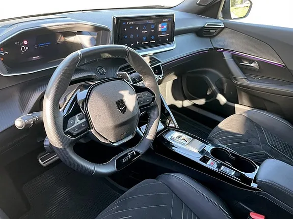 Peugeot 2008 2025 photo 4
