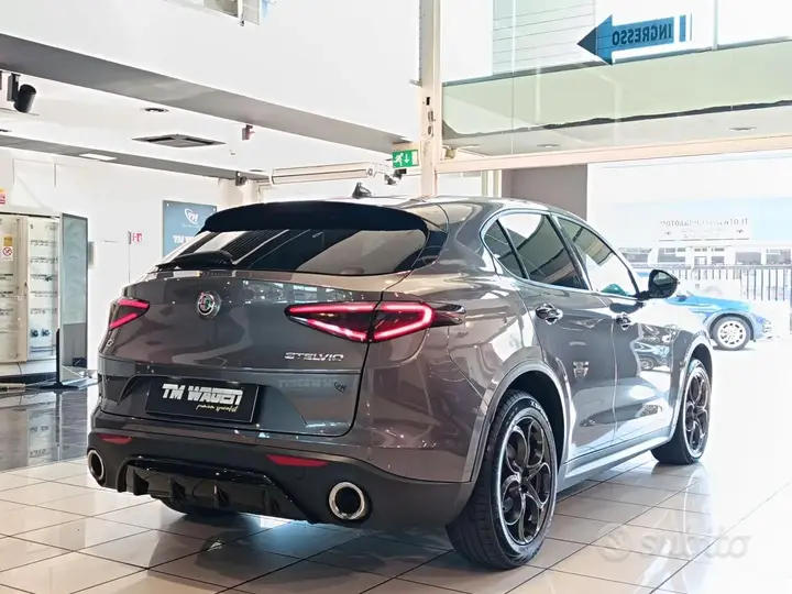 Alfa Romeo Stelvio 2018 photo 3