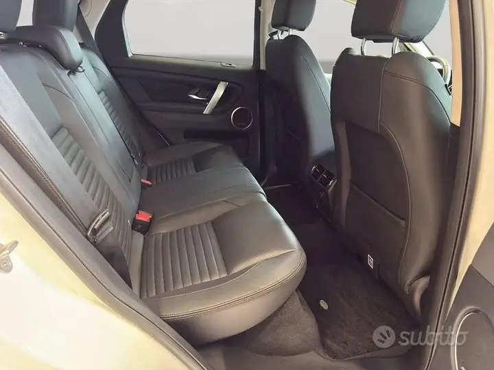 Land Rover Discovery Sport 2022 photo 5
