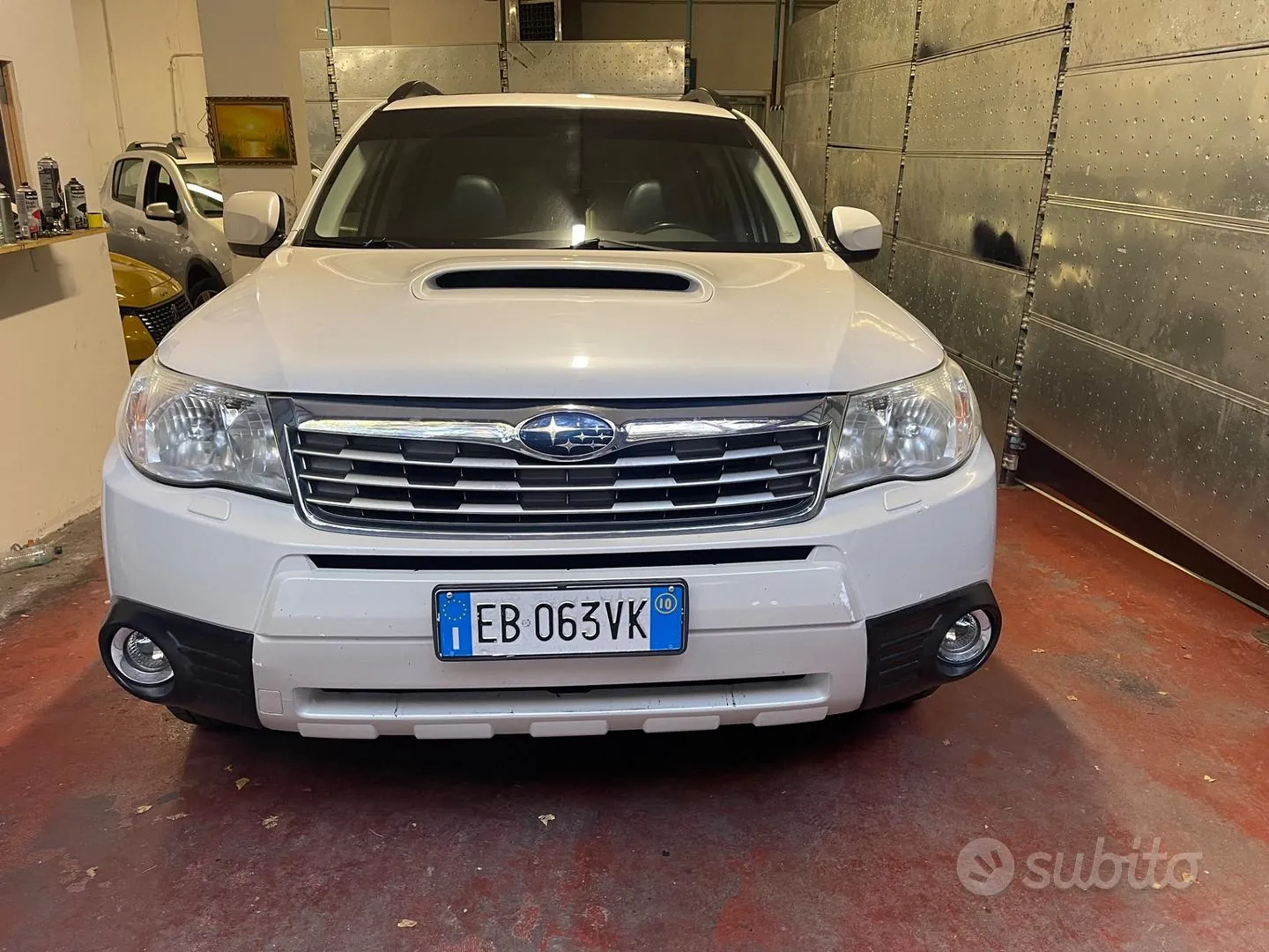 Subaru Forester 2010 photo 2