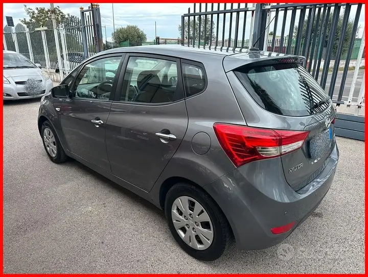 Hyundai Ix20 2015 photo 3
