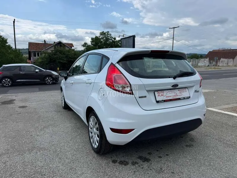 Ford Fiesta 2013 photo 5