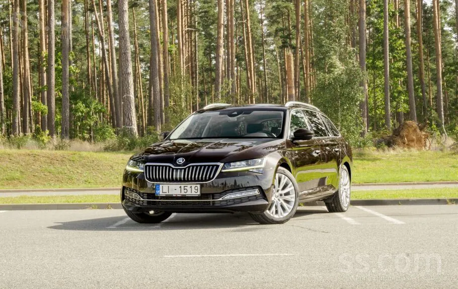 Skoda Superb 2021 photo 4