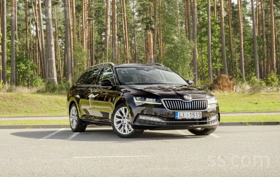 Skoda Superb 2021 photo 2