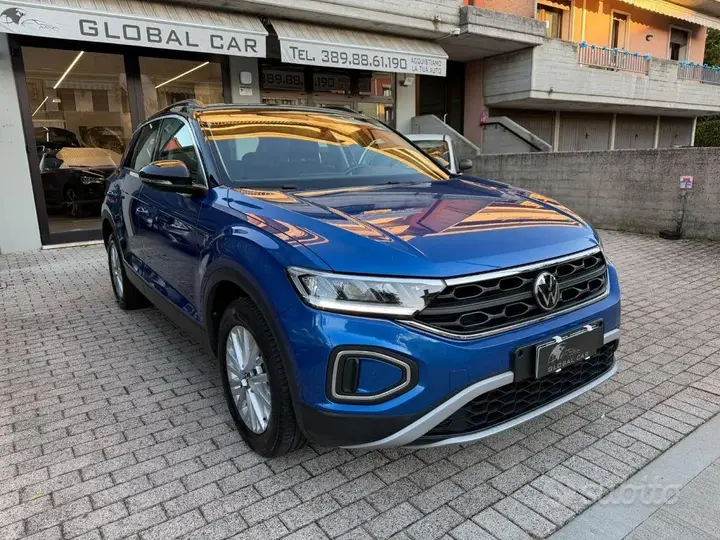 Volkswagen T-Roc 2022 photo 3