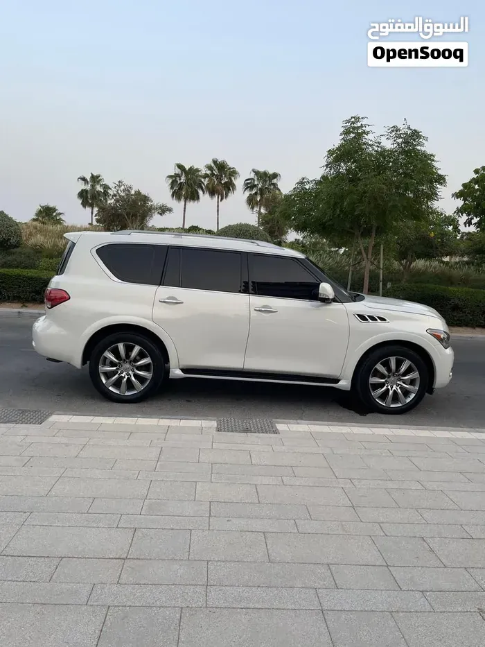 Infiniti Qx56 2012 photo 4