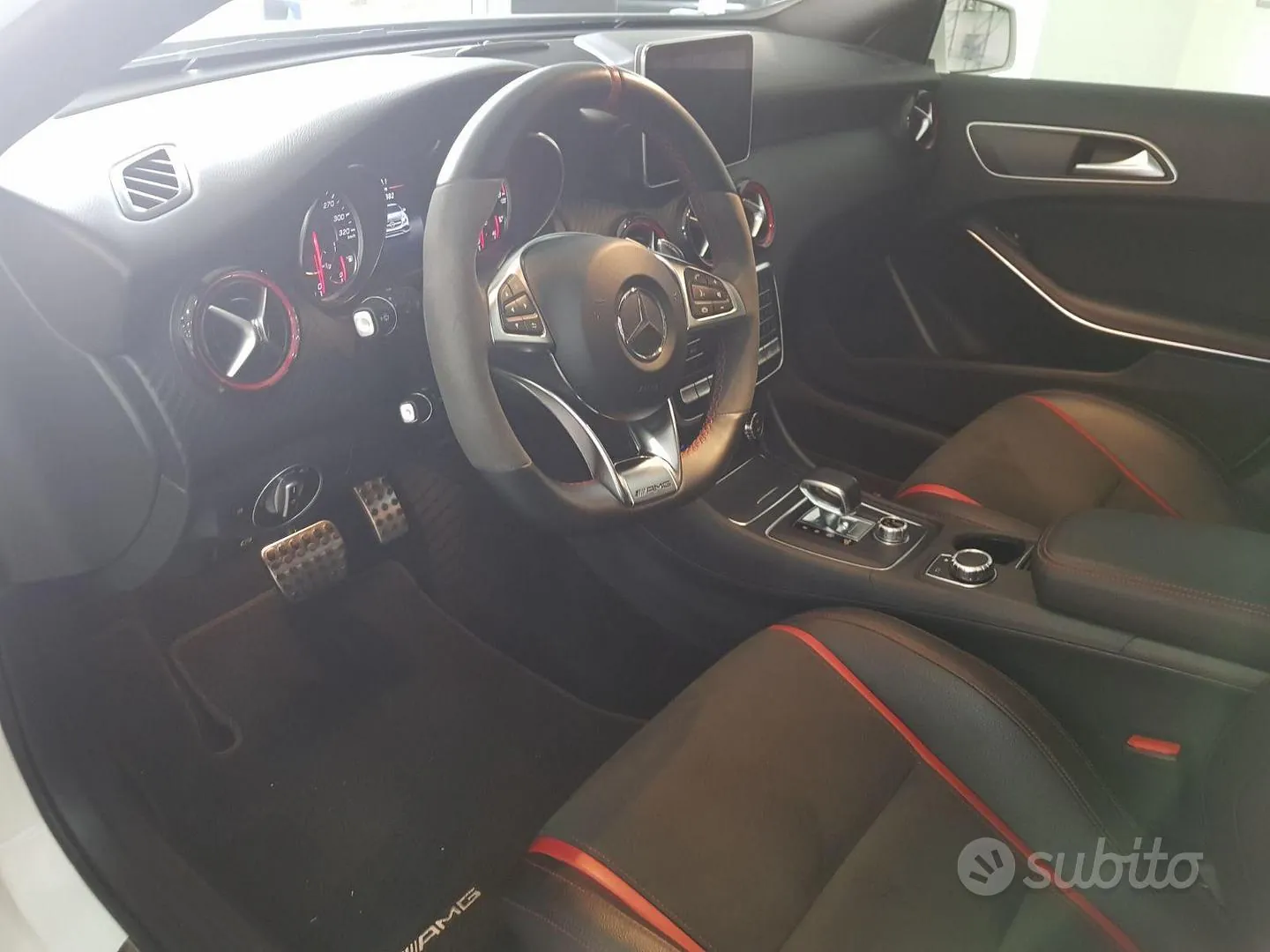Mercedes-Benz A45 Amg 2016 photo 3