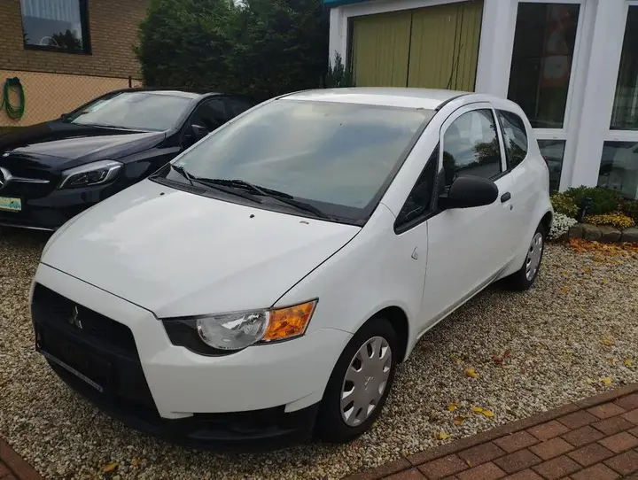 Mitsubishi Colt