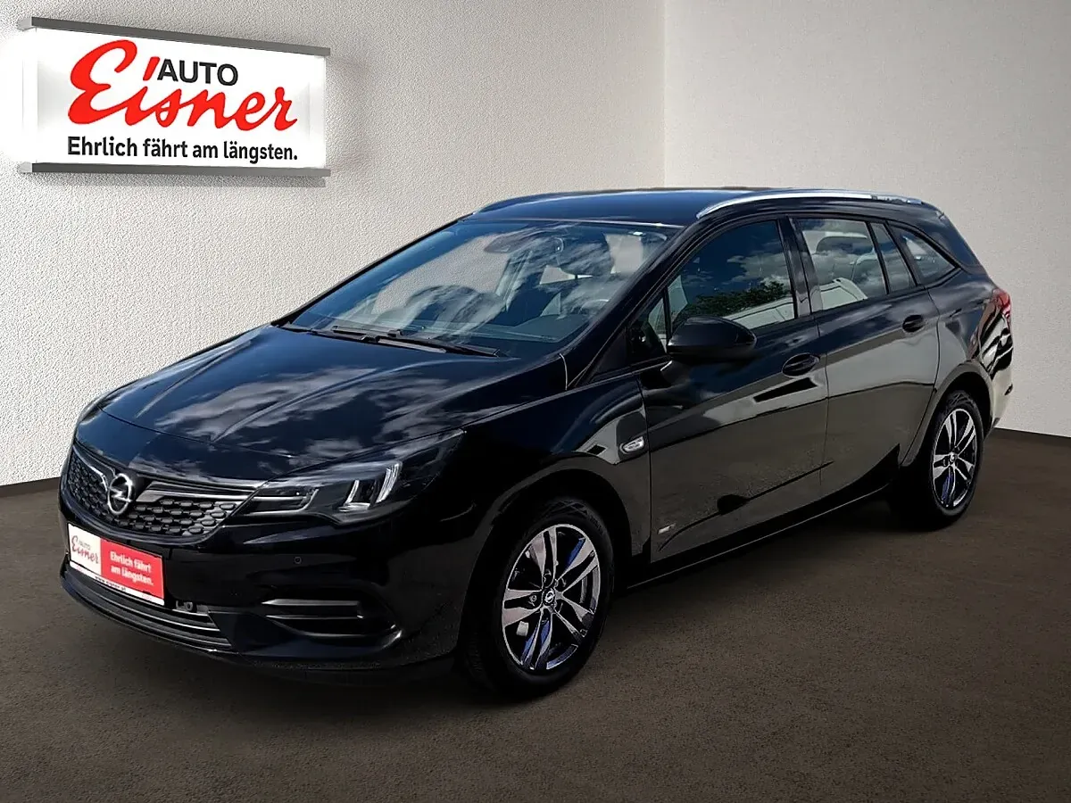 Opel Astra 2022 photo 3