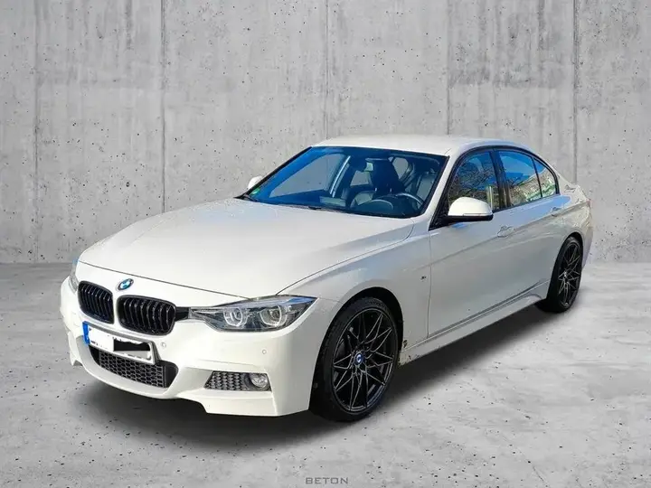 BMW 320I