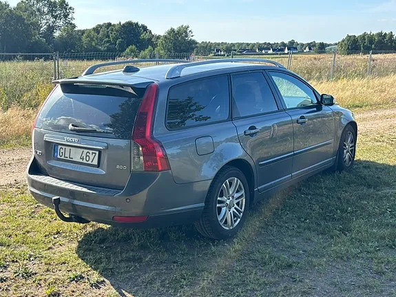 Volvo V50 2008 photo 2