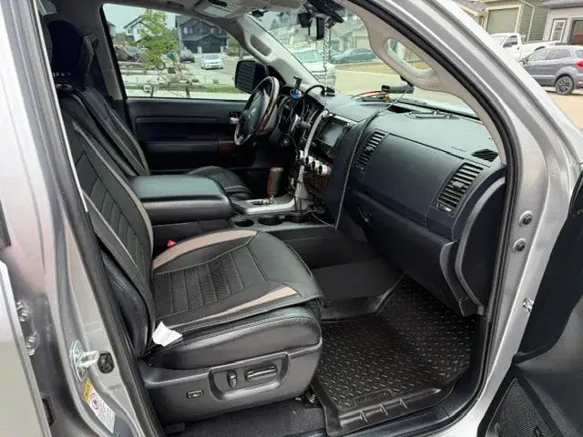 Toyota Tundra 2012 photo 5