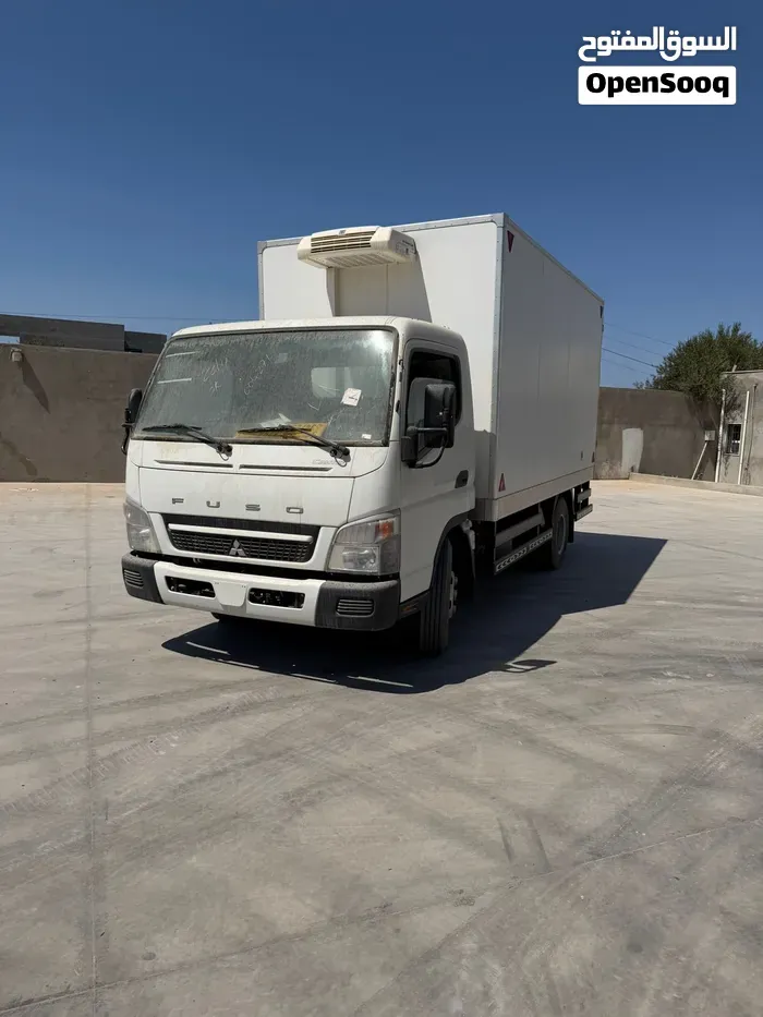 Mitsubishi Fuso Canter 2026 photo 2