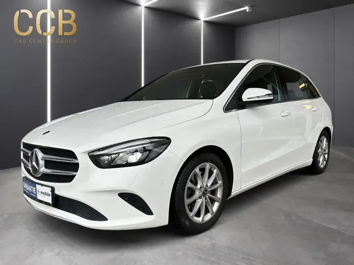 Mercedes-Benz B220