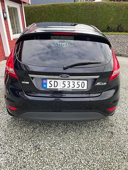 Ford Fiesta 2010 photo 3