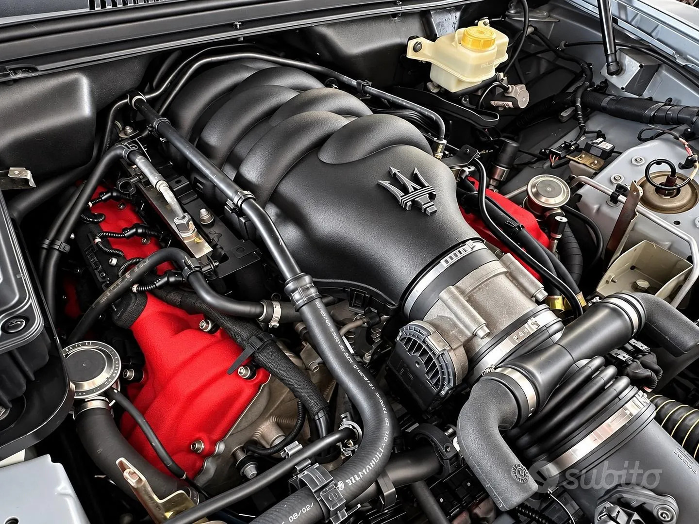 Maserati Quattroporte 2005 photo 2