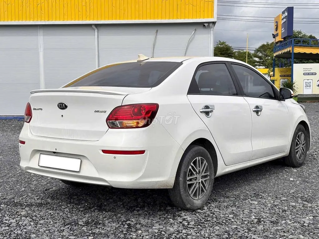 Kia Soluto 2022 photo 3