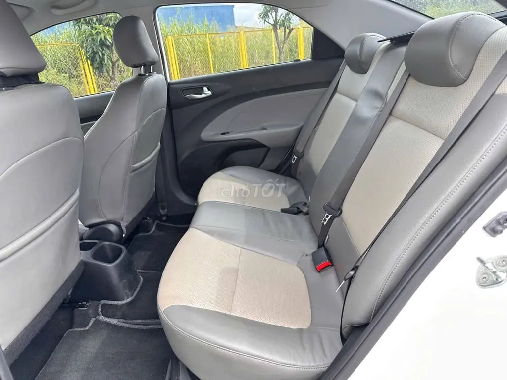 Kia Soluto 2022 photo 5