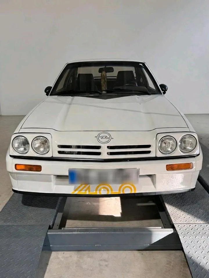 Opel Manta