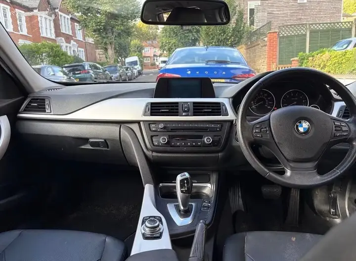 BMW 3 Series 2014 photo 3