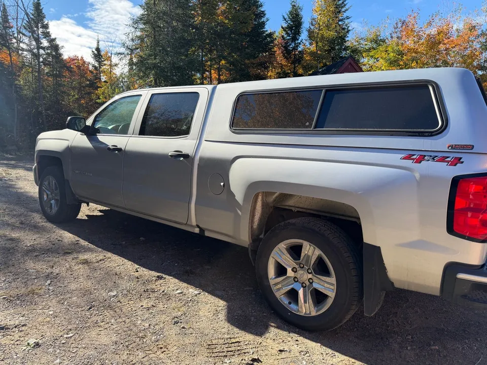 Chevrolet Silverado 1500 2018 photo 3