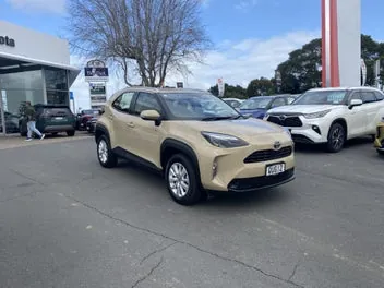 Toyota Yaris Cross 2024 photo 2