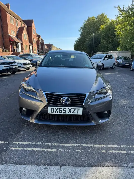 Lexus Is