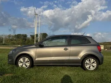 Volkswagen Polo 2013 photo 2