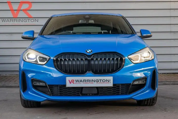 BMW 1 Series 2023 photo 5