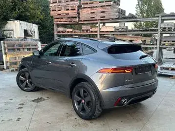 Jaguar E-Pace 2021 photo 3