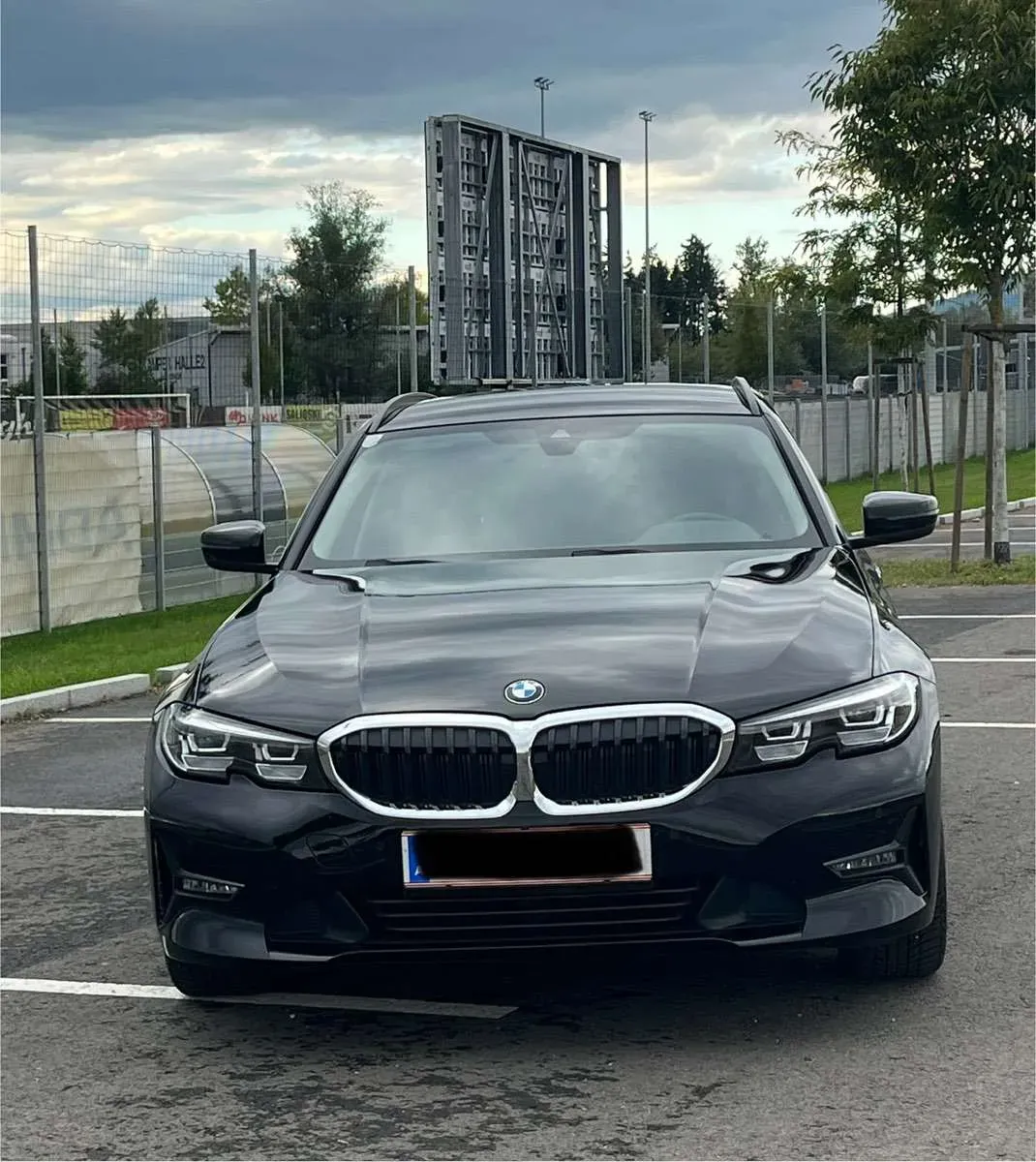 BMW 3 Series 2022 photo 3