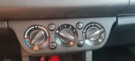 Suzuki Swift 2008 photo 3