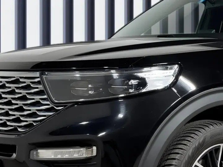 Ford Explorer 2021 photo 3